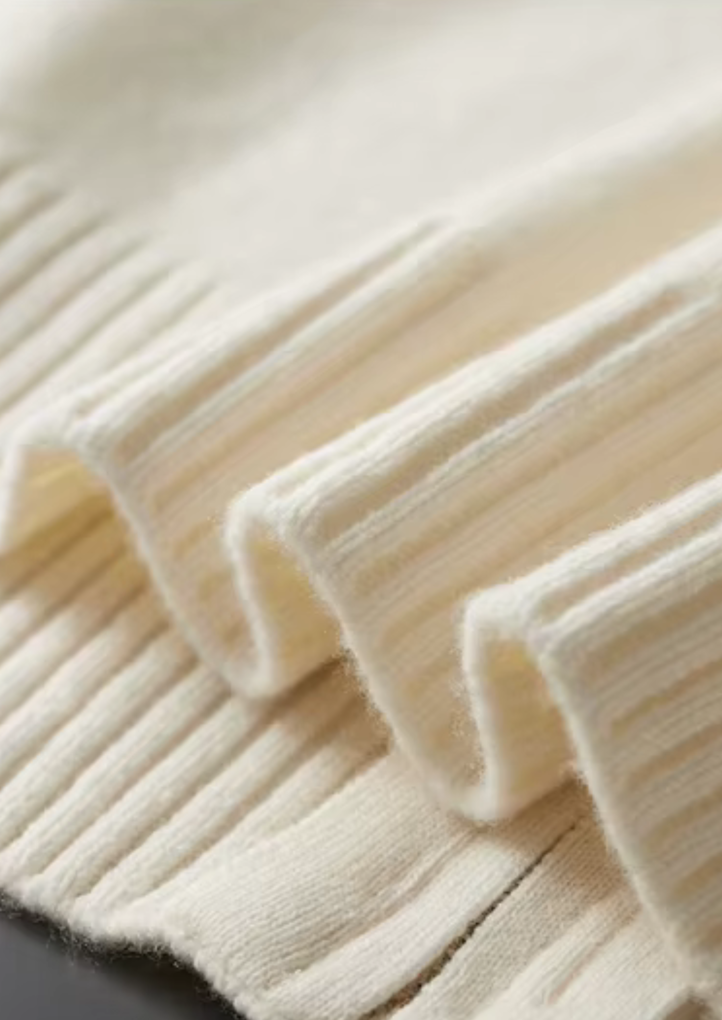 Men’s Two-Tone Collar Zip Knit Cardigan